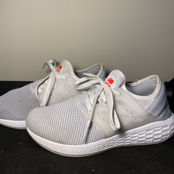 fresh foam cruz white